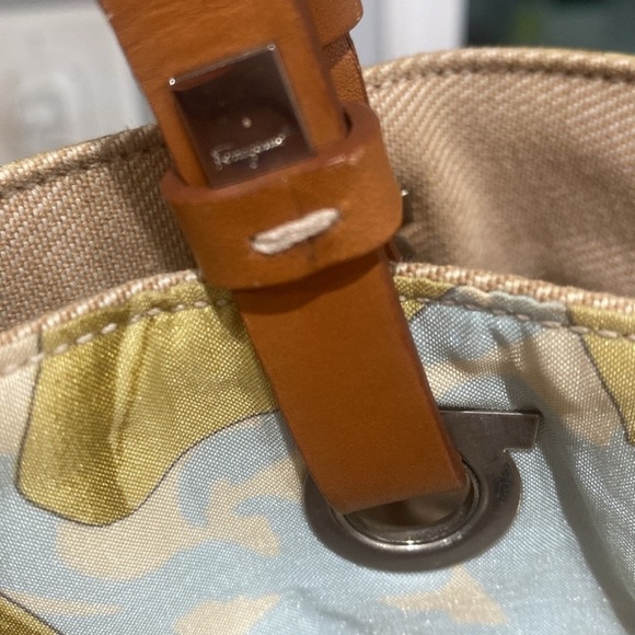 **SALE**Salvatore Ferragamo Gorgeous Tiger Tote - Picture 5 of 7